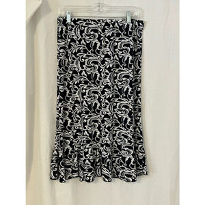 SJS Womens Navy Blue and White Floral Shirt Size Medium